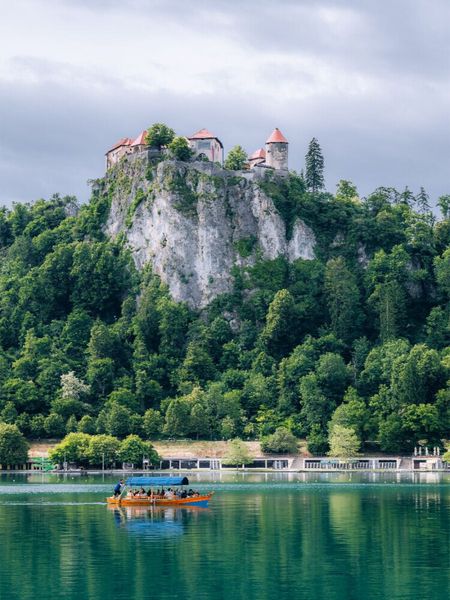 Produktbild: CALVENDO Puzzle Burg Bled | 1000 Teile Lege-Gr&ouml;&szlig;e 64x48cm Foto-Puzzle f&uuml;r gl&uuml;ckliche Stunden
