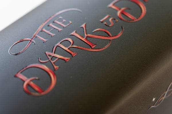 Produktbild: The Dark Is Descending