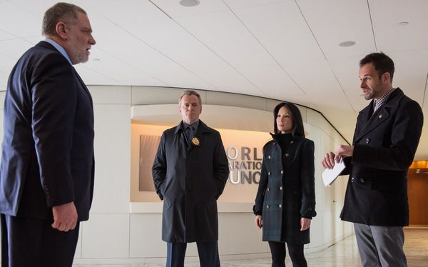 Produktbild: Elementary - Die komplette Serie [39 DVDs]