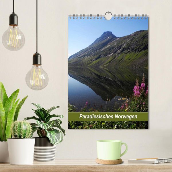 Produktbild: Paradiesisches Norwegen (Wandkalender 2026 DIN A4 hoch), CALVENDO Monatskalender
