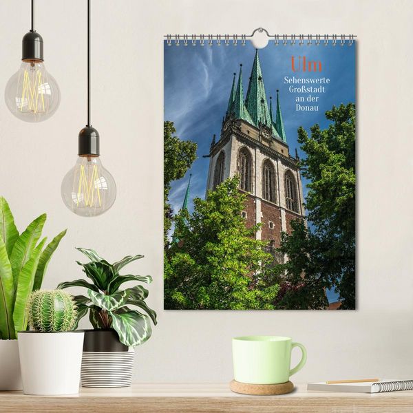 Produktbild: Ulm - Sehenswerte Gro&szlig;stadt an der Donau (Wandkalender 2026 DIN A4 hoch), CALVENDO Monatskalender