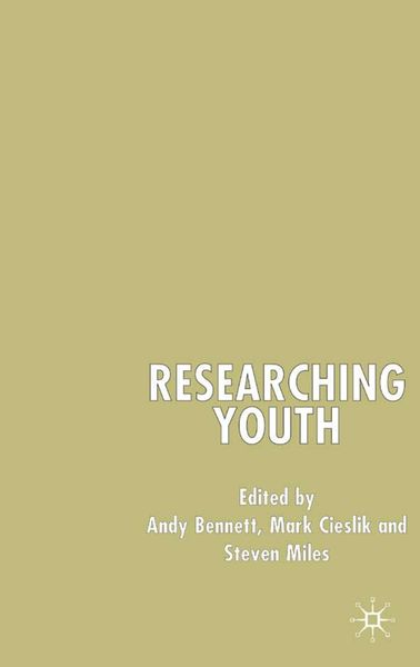 Produktbild: Researching Youth