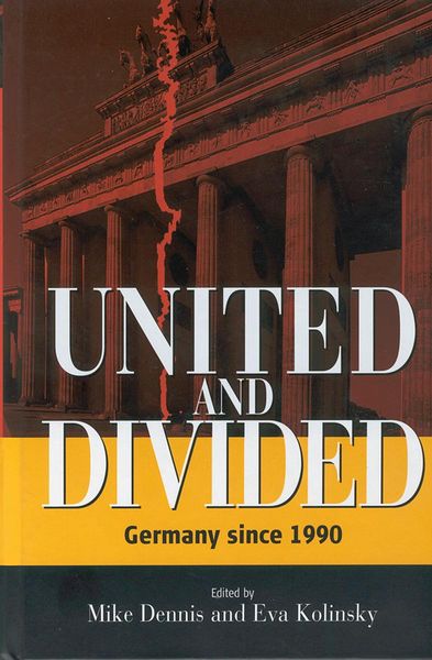 Produktbild: United and Divided