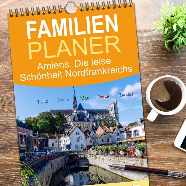 Produktbild: Familienplaner 2026 - Amiens. Die leise Sch&ouml;nheit Nordfrankreichs mit 5 Spalten (Wandkalender, 21 x 45 cm) CALVENDO