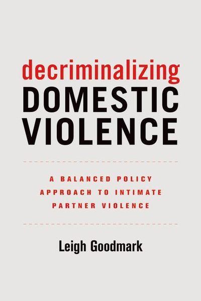 Produktbild: Decriminalizing Domestic Violence