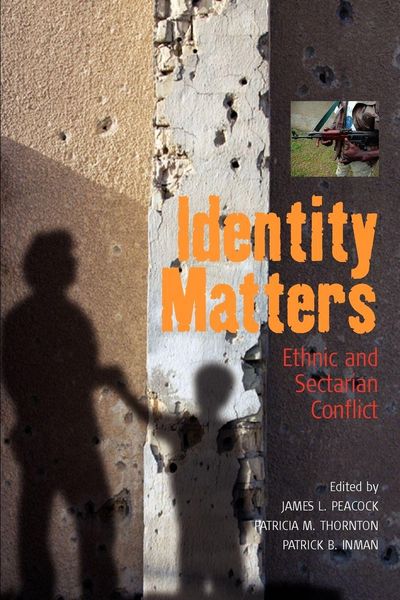 Produktbild: Identity Matters