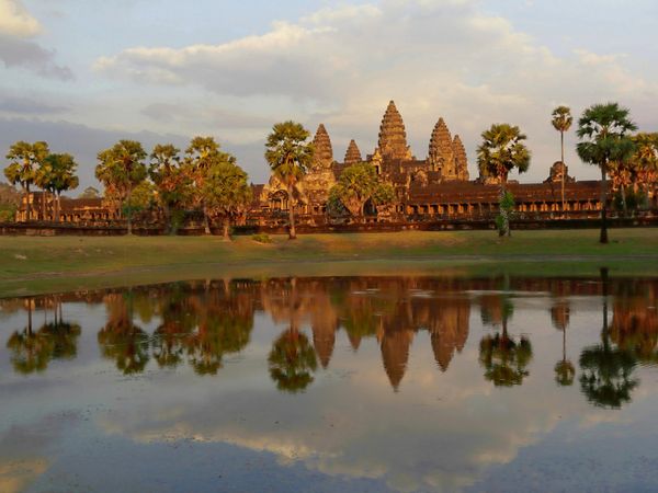 Produktbild: CALVENDO Puzzle Angkor Wat | 1000 Teile Lege-Gr&ouml;&szlig;e 64x48cm Foto-Puzzle f&uuml;r gl&uuml;ckliche Stunden