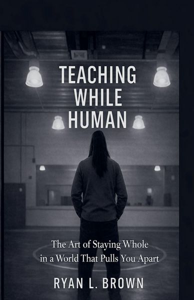 Produktbild: Teaching While Human