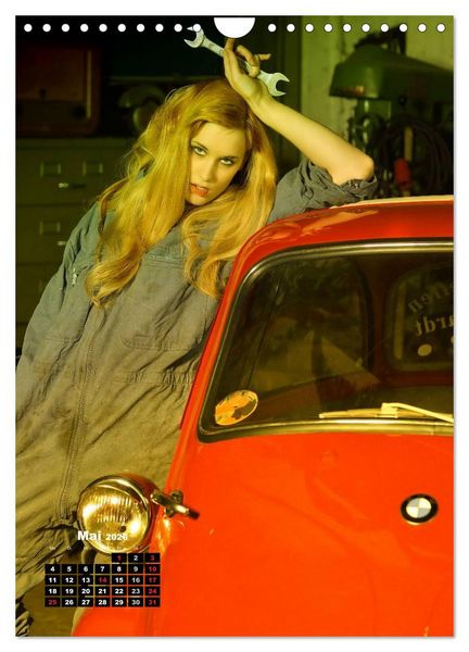 Produktbild: Die Isetta trifft Modells Ein Rollermobil zum Knutschen (Wandkalender 2026 DIN A4 hoch), CALVENDO Monatskalender