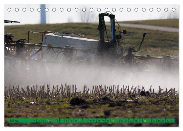 Produktbild: Landwirtschaft - Maschinen im Einsatz (Tischkalender 2026 DIN A5 quer), CALVENDO Monatskalender