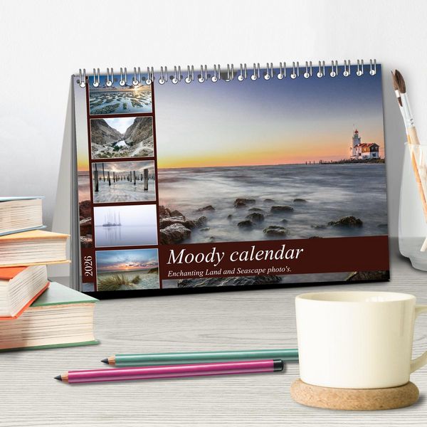 Produktbild: Moody calendar (Desk Calendar 2026 DIN A5 landscape), CALVENDO 12 Month DeskCalendar