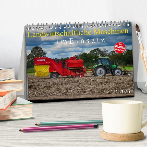 Produktbild: Landwirtschaftliche Maschinen im Einsatz (Tischkalender 2026 DIN A5 quer), CALVENDO Monatskalender