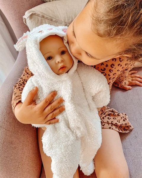 Produktbild: Small foot 11498 - Babypuppe Lämmchen, Puppe mit Zubehör, 43 cm