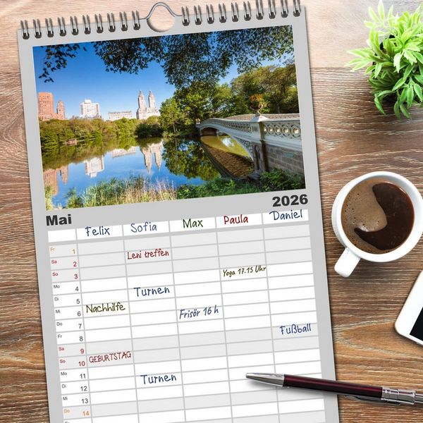 Produktbild: Familienplaner 2026 - New York City - Atemberaubende Ansichten mit 5 Spalten (Wandkalender, 21 x 45 cm) CALVENDO
