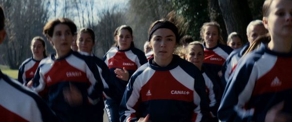 Produktbild: Marinette - K&auml;mpferin. Fu&szlig;ballerin. Legende.
