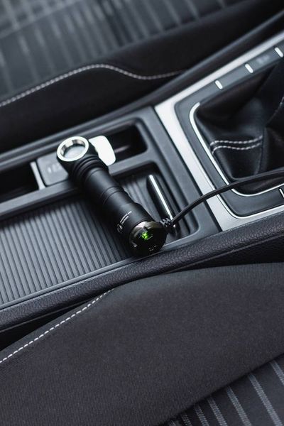 Produktbild: ArmyTek Wizard C2 WG White LED Stirnlampe akkubetrieben 1100lm 13h F09201C