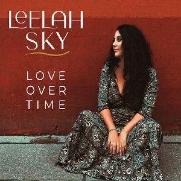 Produktbild: Love Over Time