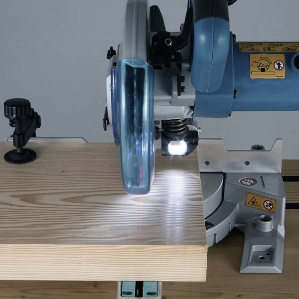 Produktbild: Makita Kapp- und Gehrungss&auml;ge 216mm 30mm 1400W
