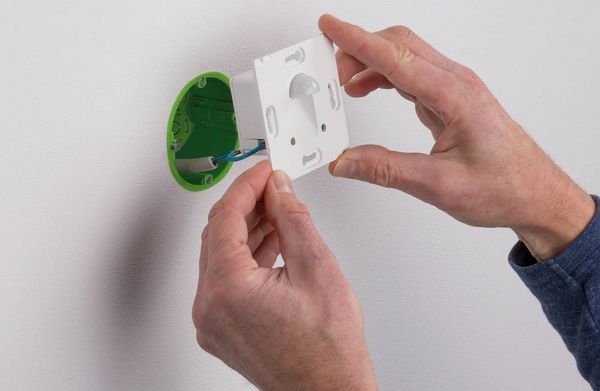 Produktbild: Paulmann 92923 LED-Einbauleuchte mit Bewegungsmelder LED LED fest eingebaut 2.7 W Wei&szlig; (gl&auml;nzend)