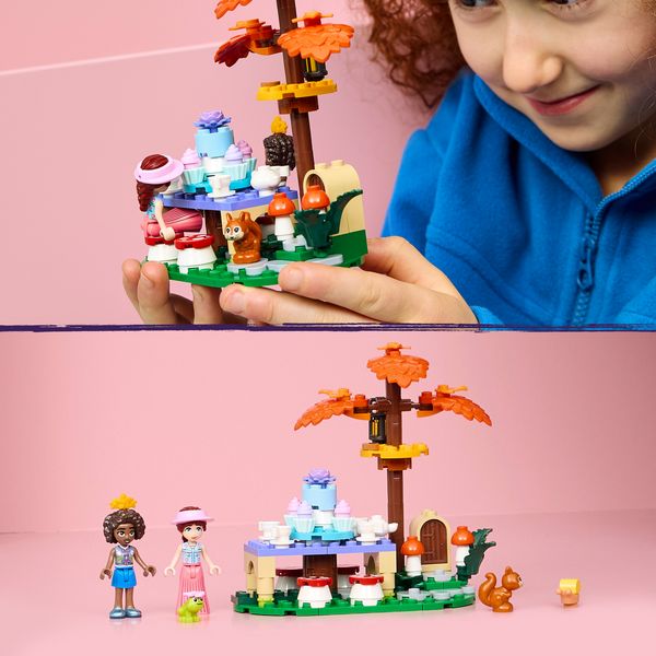 Produktbild: LEGO Friends 42690 Teeparty im Wald, Bauset mit 2 Spielfiguren, Frosch und Eichh&ouml;rnchen