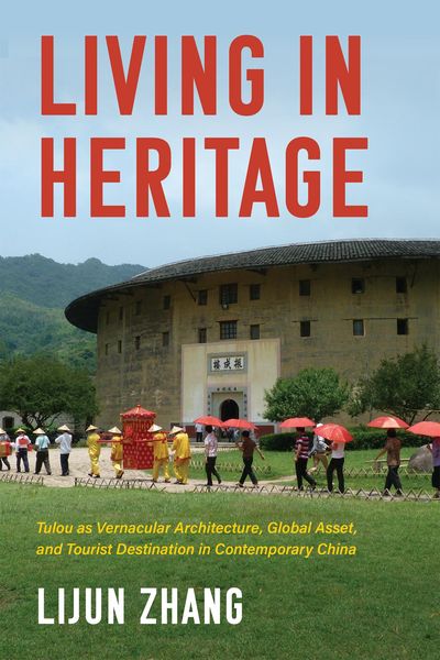 Produktbild: Living in Heritage