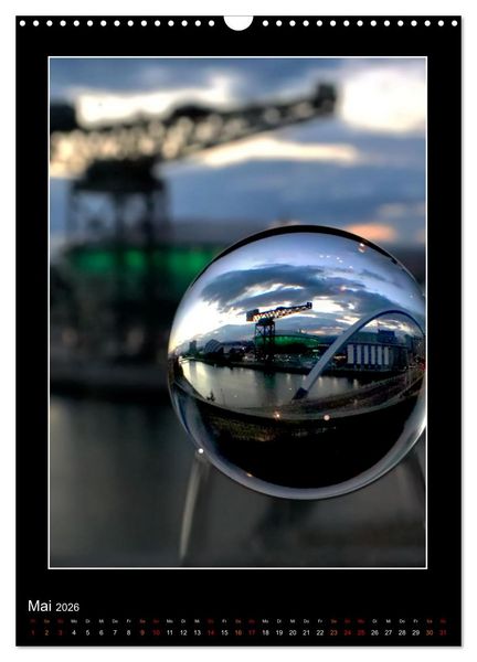 Produktbild: Momente aus Glas &ndash; Glaskugelfotografie (Wandkalender 2026 DIN A3 hoch), CALVENDO Monatskalender