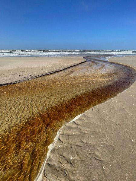 Produktbild: CALVENDO Puzzle Schmaler Wasserlauf am Strand von Sankt Peter-Ording | 1000 Teile Lege-Gr&ouml;&szlig;e 64x48cm Foto-Puzzle f&uuml;r gl&uuml;ckliche Stunden