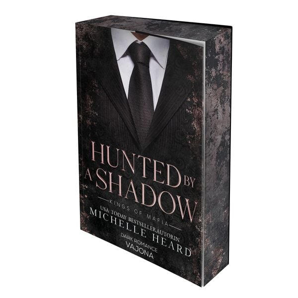 Produktbild: Hunted by a Shadow (Kings of Mafia 3)