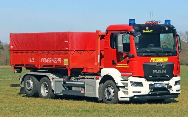Produktbild: Jahrbuch Feuerwehrfahrzeuge 2026