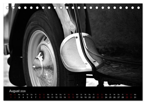 Produktbild: Citro&euml;n 11 CV Traction Avant in schwarzweiss (Tischkalender 2026 DIN A5 quer), CALVENDO Monatskalender