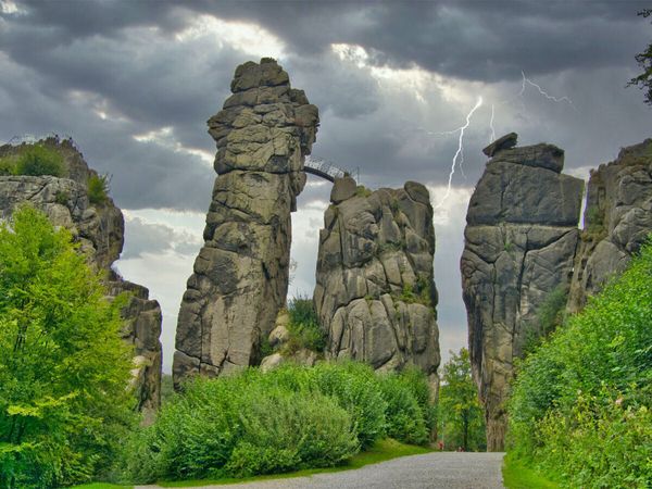 Produktbild: CALVENDO Puzzle Ein Motiv aus dem Kalender Streifzug durch Ostwestfalen | 1000 Teile Lege-Gr&ouml;&szlig;e 64x48cm Foto-Puzzle f&uuml;r gl&uuml;ckliche Stunden