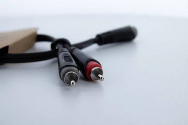 Produktbild: Cordial 14889 Klinke / Cinch Audio Y-Adapter [1x Klinkenbuchse 3.5 mm - 2x Cinch-Buchse] 0.30 m Schwarz PVC-Mantel, Zwillingsleitung