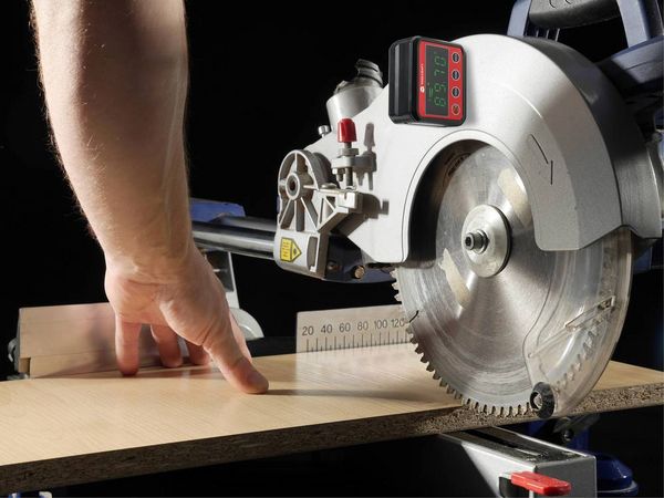 Produktbild: TOOLCRAFT TO-7308984 Digitale Wasserwaage mit Magnet 68.4mm 360&deg; 0.1