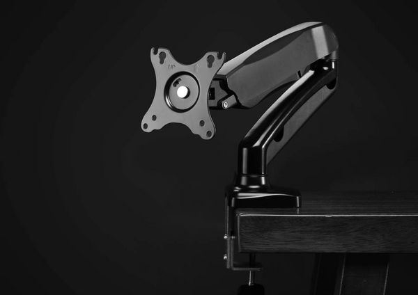 Produktbild: SpeaKa Professional Monitorhalterung SP-MM-900 1 Display(s) 43,2 cm (17") - 81,3 cm (32") Schwarz Schwenkbar, Neigbar, H&ouml;henverstellbar, Rotierbar