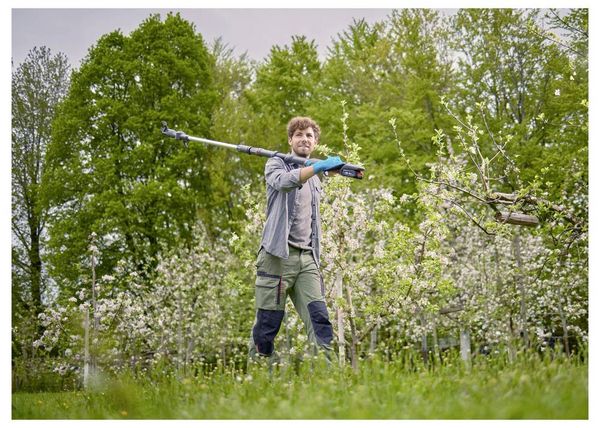 Produktbild: GARDENA 14776-55 HighCut 360/18V P4A solo Astschere