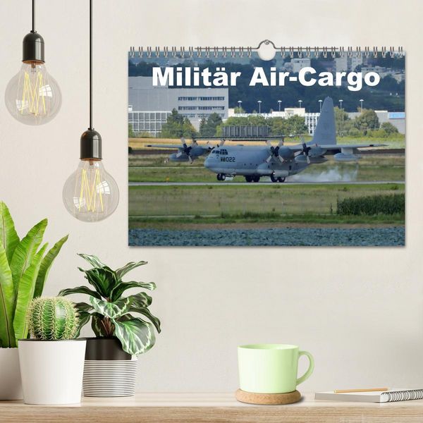 Produktbild: Milit&auml;r Air-Cargo (Wandkalender 2026 DIN A4 quer), CALVENDO Monatskalender