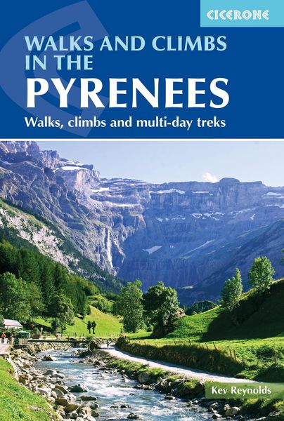 Produktbild: Walks and Climbs in the Pyrenees