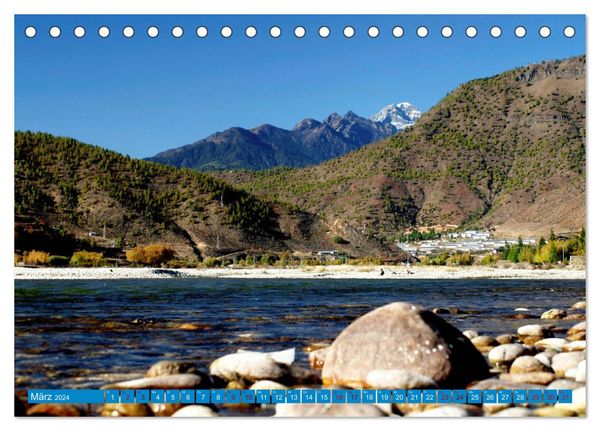 Bhutan - Frieden und Glück im Himalaya (Tischkalender 2024 DIN A5 quer), CALVENDO Monatskalender