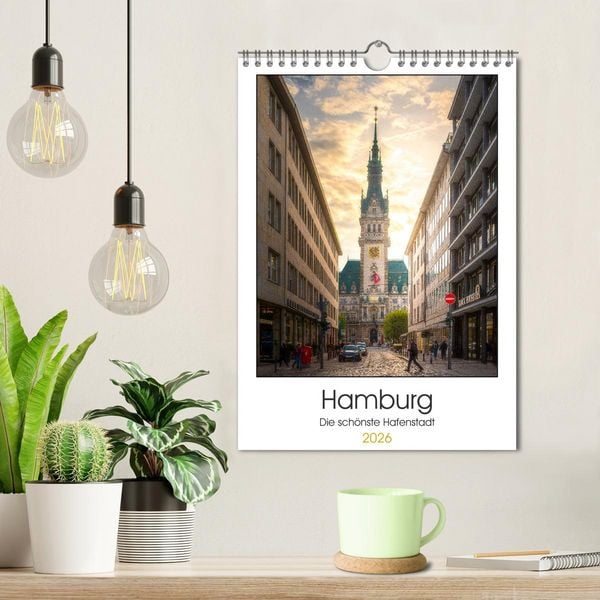 Produktbild: Hamburg - Die sch&ouml;nste Hafenstadt (Wandkalender 2026 DIN A4 hoch), CALVENDO Monatskalender