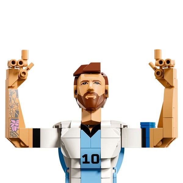 Produktbild: LEGO Editions 43015 Lionel Messi, Fu&szlig;balllegende, Bauset f&uuml;r Kinder; Fu&szlig;ball-Deko