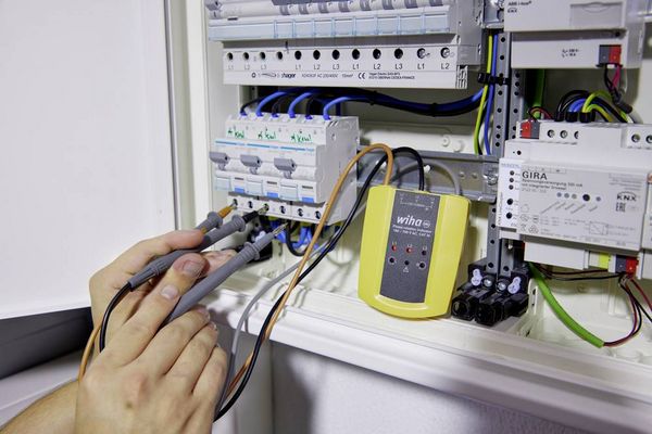 Produktbild: Wiha 45221 Drehfeldtester CAT III 1000 V, CAT IV 600V