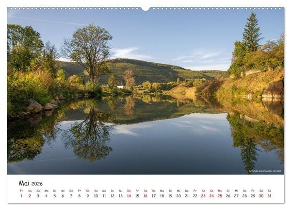 Produktbild: Heimat Entdecken: Eifel - Stille Maare und rauschende Wasser (hochwertiger Premium Wandkalender 2026 DIN A2 quer), Kunstdruck in Hochglanz