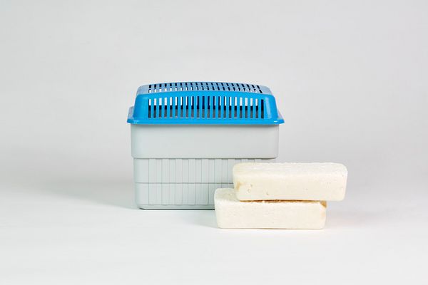 Produktbild: Feuchtigkeitskiller 2 x 2 kg Nachf&uuml;llpack, Raumentfeuchter
