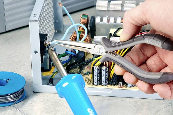 Produktbild: Kwb 389210 Elektronik- u. Feinmechanik Spitzzange 150mm
