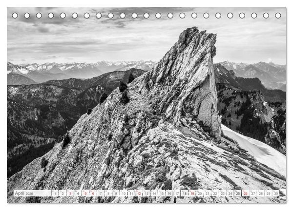 Produktbild: Bergpixels Schwarz-Wei&szlig;e Gebirgstr&auml;ume (Tischkalender 2026 DIN A5 quer), CALVENDO Monatskalender