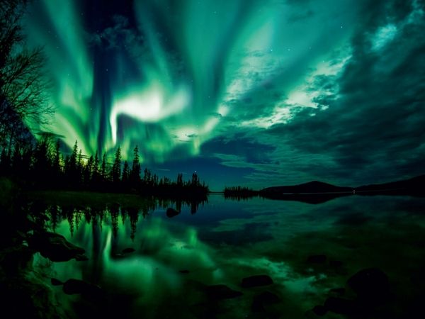 Produktbild: CALVENDO Puzzle Beginn der Polarlichtsaison | 1000 Teile Lege-Gr&ouml;&szlig;e 64x48cm Foto-Puzzle f&uuml;r gl&uuml;ckliche Stunden