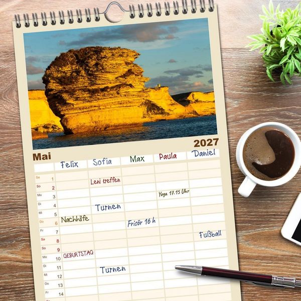 Produktbild: Familienplaner 2027 - Bonifacio. Korsika mit 5 Spalten (Wandkalender, 21 x 45 cm) CALVENDO