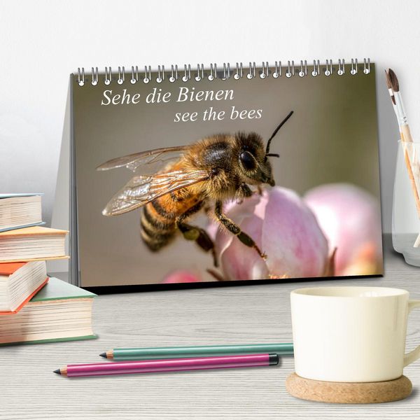Produktbild: Sehe die Bienen (Tischkalender 2026 DIN A5 quer), CALVENDO Monatskalender