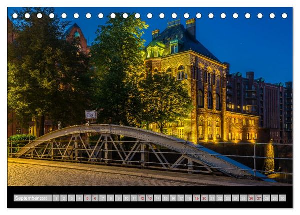 Produktbild: Hamburgs Br&uuml;cken bei Nacht (Tischkalender 2026 DIN A5 quer), CALVENDO Monatskalender