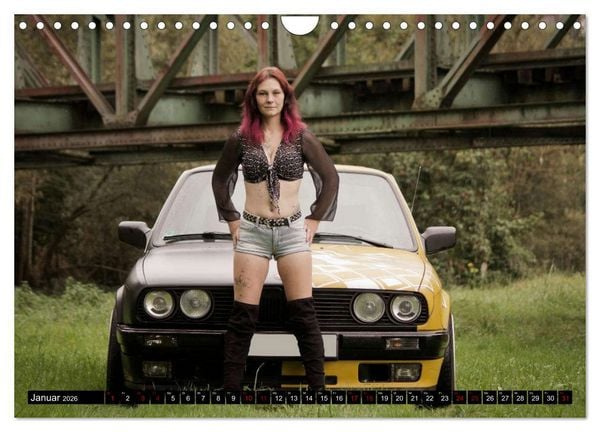Produktbild: Hei&szlig;e Frauen und schnelle Autos (Wandkalender 2026 DIN A4 quer), CALVENDO Monatskalender